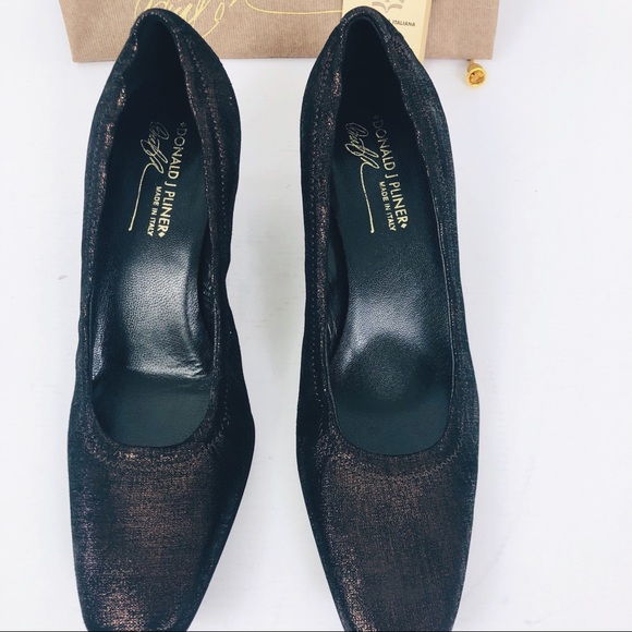 Donald J. Pliner  Square Toe Kitten Heel Pump - Picture 7 of 8